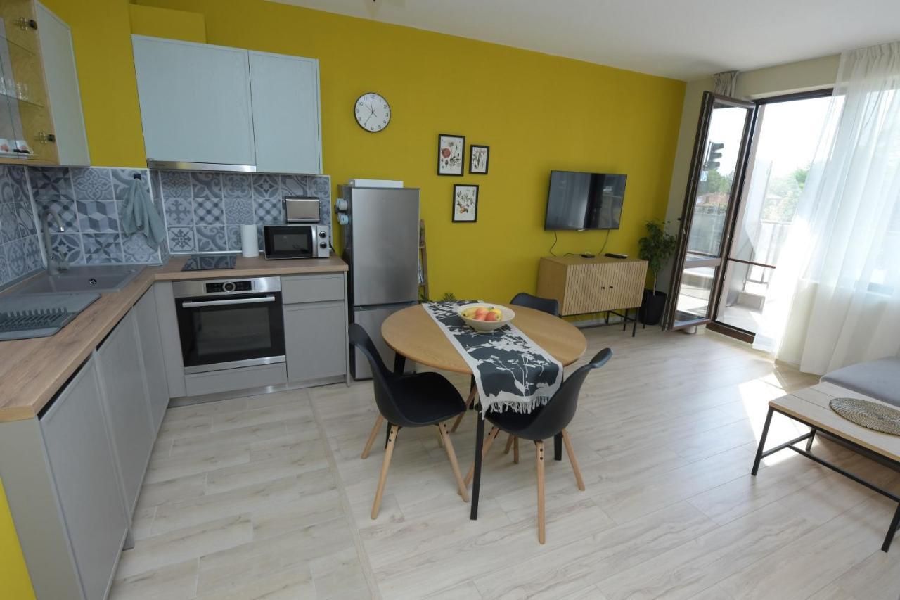 Kalina Apartment คาซานลัก ภายนอก รูปภาพ